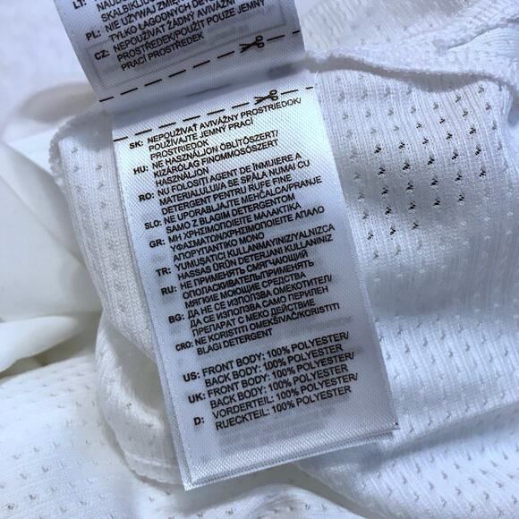 Adidas NWT White and Black Generic Team Jersey Women M - Picture 13 of 13